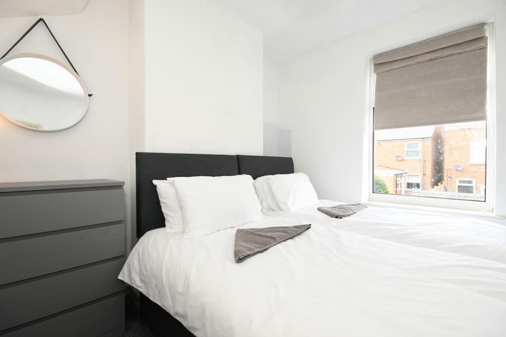 Cottage Style 3 Bedroom House - Close To City Centre & The Peaks Chesterfield Exterior foto